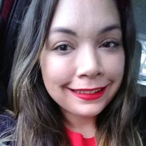 Meet your Posher, Ana